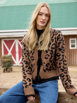 C2933 Cardigan Animal