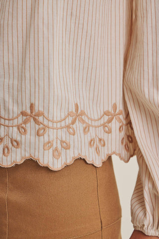J4539T Blouse Latte