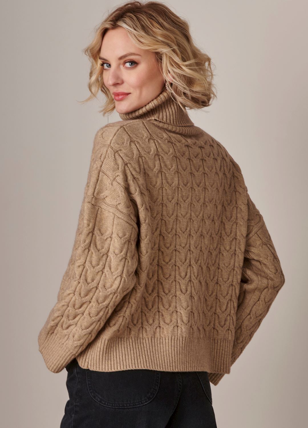 422658 Sweater Tan