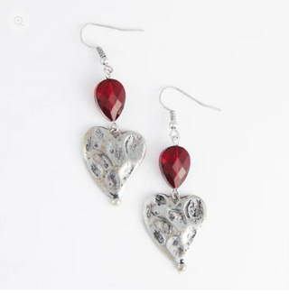 54194 Wild Spirit Hammered Heart Silver Ear 6H6