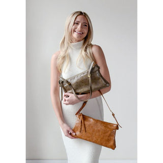 L8302-15 Buck Tan Eve 5J20