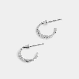 WN005184 Textured Hoop Silver Ear 5C50
